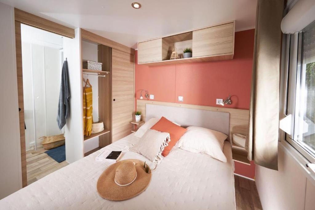 Mobile Home 3 Chambres 2 Salles De Bains Dans Camping 4 Etoiles Aux Charmettes Mh K168 莱马特 外观 照片